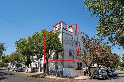 Apartamento T3 à venda na Rua C