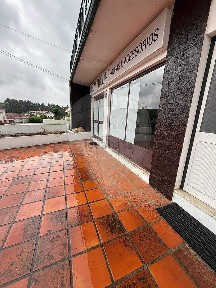Arrendamento de espaço comercial em São João de Ver