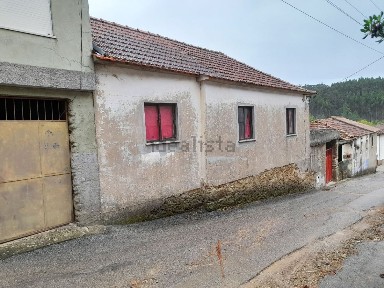 Moradia independente à venda em Marmeleira