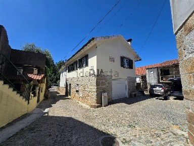 Moradia independente à venda em Insua
