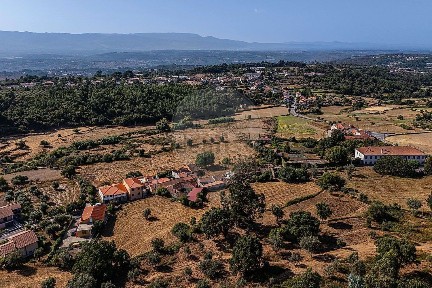 Quinta à venda em Santiago de Cassurrães