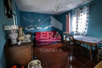 Moradia geminada à venda em Tonda