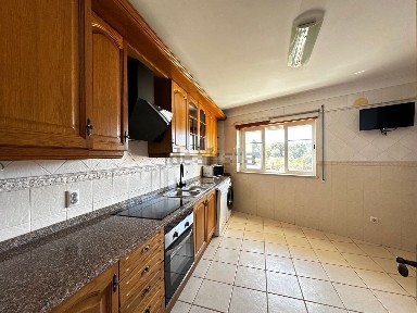 Arrendamento de apartamento T3 na Rua Dom António Francisco Marques
