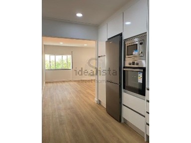 Arrendamento de apartamento T2 em Santa Maria - Salvador - Santiago