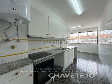 Arrendamento de apartamento T2 em Tomar e Santa Maria dos Olivais