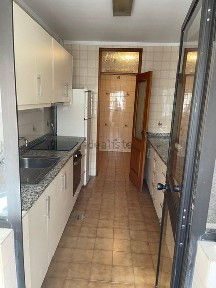 Arrendamento de apartamento T2 na Rua de Antero de Quental, 230