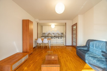 Arrendamento de apartamento T1 na Travessa Doutor Barros
