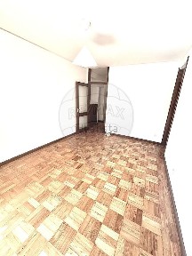Arrendamento de apartamento T3 na Rua André de Resende
