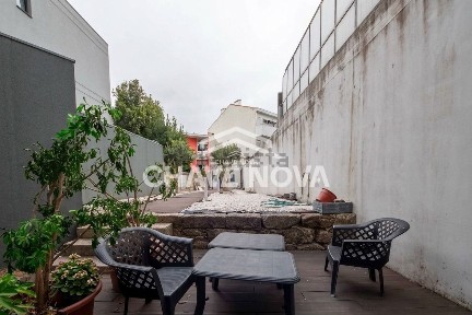 Arrendamento de apartamento T0 na Praça das Flores