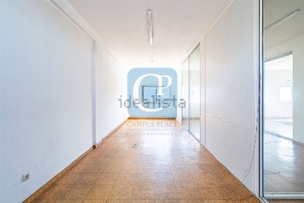 Espaço comercial à venda na Travessa Bataria, 164