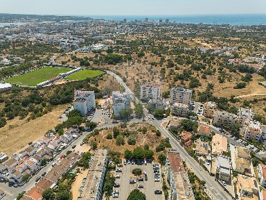 Portimão, Portimão Cidade, Bairro Vale de Lagar - Quinta das Oliveiras - Pedra Mourinha, Largo dos Cooperantes