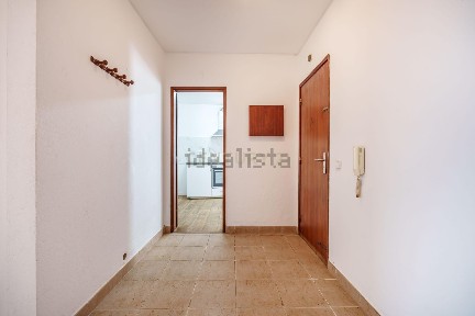 Apartamento T2 à venda na Rua Pintor Bernardo Marques, 1