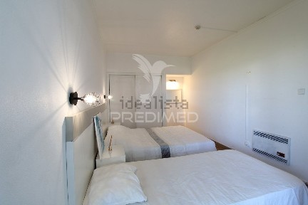 Apartamento T1 à venda na Avenida das Comunidades Lusíadas