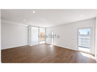 Apartamento T3 à venda na Rua da Cooperativa, 1