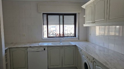 Apartamento T1 à venda na Praceta Afonso de Albuquerque