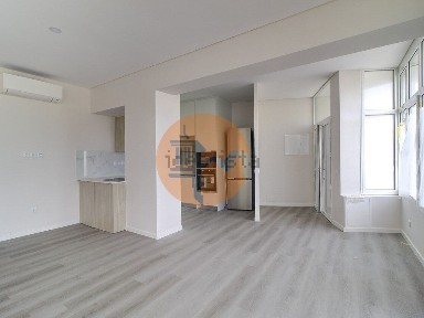 Apartamento T3 à venda em Monte Gordo