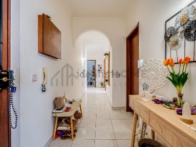 Apartamento T3 à venda na Rua Frei Manuel Sepúlcro
