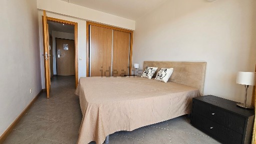 Apartamento T1 à venda na Rua Dom Afonso V