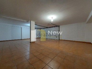 Moradia em banda à venda no Centro de Guia