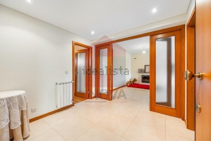 Apartamento T3 à venda em Vila Verde e Barbudo