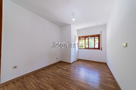 Apartamento T2 à venda na Rua de Lagoas, 1104