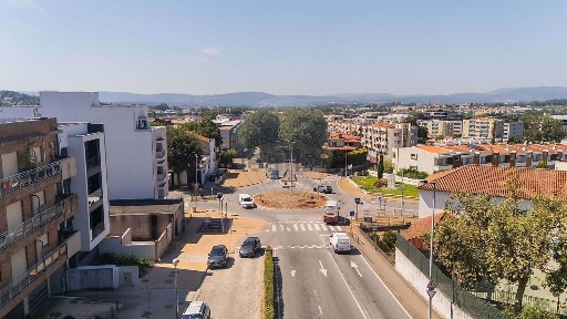 Apartamento T1 à venda na Rua Professora Alda Brandão