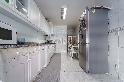 Apartamento T2 à venda na Praça Paulo Vidal