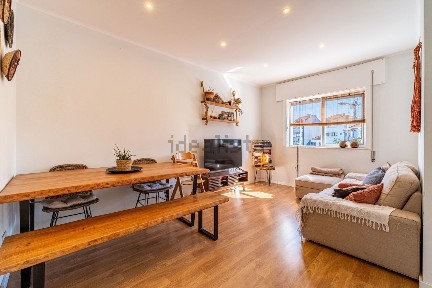Apartamento T2 à venda na Rua de Brás Cubas s/n