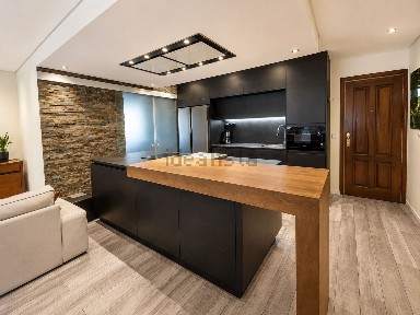 Apartamento T3 à venda na Rua João Domingos Bontempo
