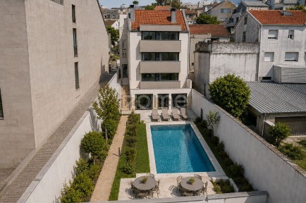 Apartamento T2 à venda na Rua Gonçalo Mendes da Maia, 102