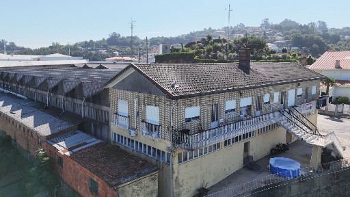 Apartamento T3 à venda na Travessa do Casal da Loba de Cima, 4610 -509