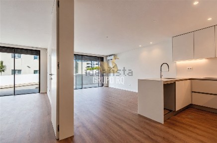 Apartamento T1 à venda na Lavadores