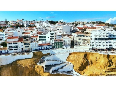 Arrendamento de moradia geminada em Praia da Oura - Areias de S. João