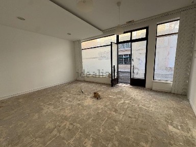 Espaço comercial à venda na Rua da Alegria