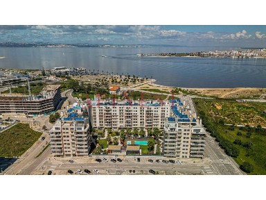 Arrendamento de apartamento T2 na Rua Doutor Jorge Munõz Cardoso