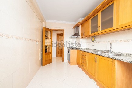 Arrendamento de apartamento T2 na Rua Gil Vicente s/n