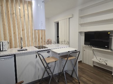 Arrendamento de apartamento T1 na Rua Marquês de Pombal, 47