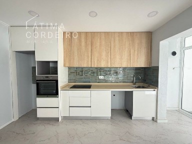 Arrendamento de apartamento T2 na Rua Capitão Leitão, 48 a