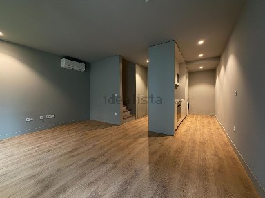 Arrendamento de duplex na Rua do Bonjardim, 1093