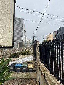 Arrendamento de moradia geminada na Rua Dom António Castro Meireles, 745