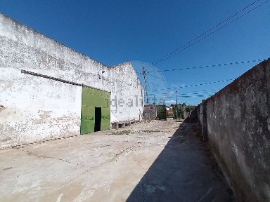 Armazém à venda na Rua Nova das Marotas