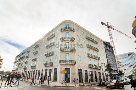 Arrendamento de apartamento T1 na Rua Dom Luís I, 1