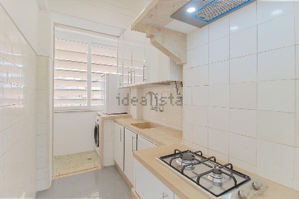 Arrendamento de apartamento T1 na Rua Pedro Nunes, 14