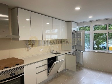 Arrendamento de apartamento T1 na Reboleira - Atalaia