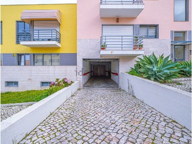 Arrendamento de apartamento T3 na Rua Sá de Miranda