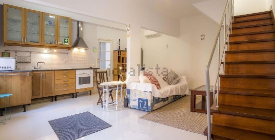 Arrendamento de apartamento T2 na Rua da Roda