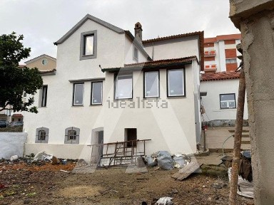 Moradia geminada à venda em Oliveira do Bairro