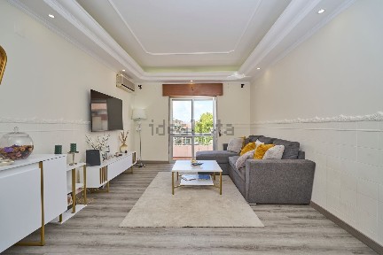 Apartamento T3 à venda na Rua Rui Luís Gomes
