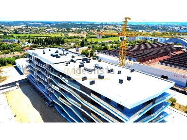 Apartamento T3 à venda na Rua Manuel da Costa Nery