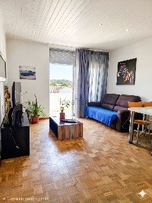 Apartamento T2 à venda na Rua Gregório Lopes